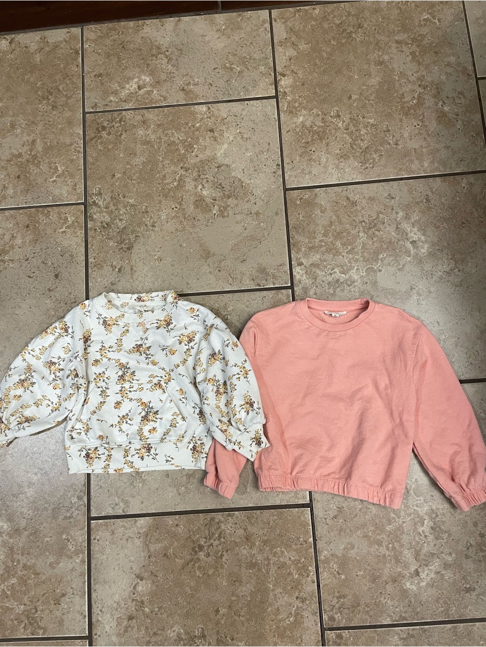 2 Girls Jessica Simpson Floral White Sweatshirt & Pink Crewneck Set